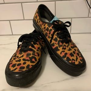 VANS size 9 - special edition!